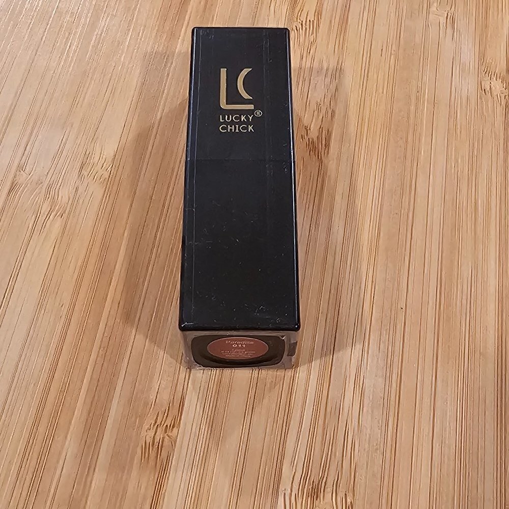 New Lucky Chick Lipstick, Size Paradise (011), Full Size Tube (3.8g)
